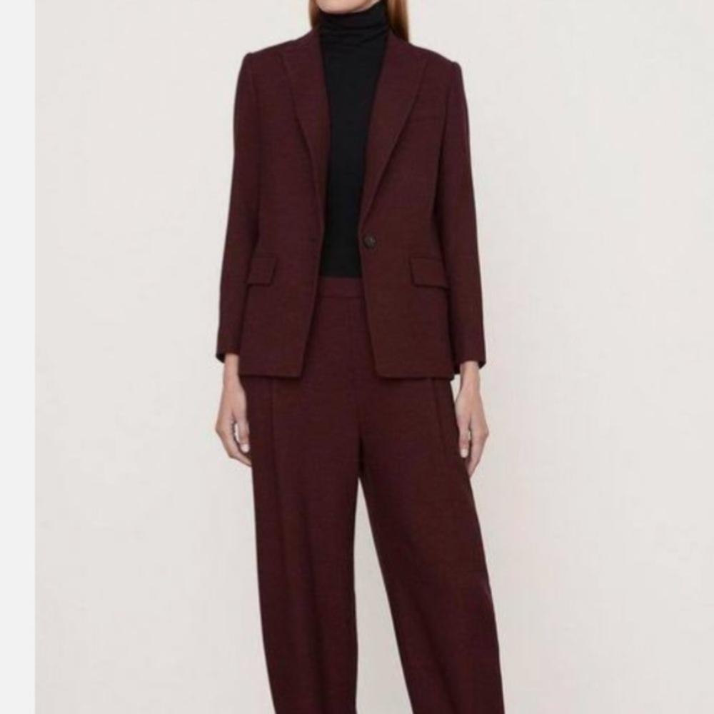 Beautiful blazer - Picture 4 of 10